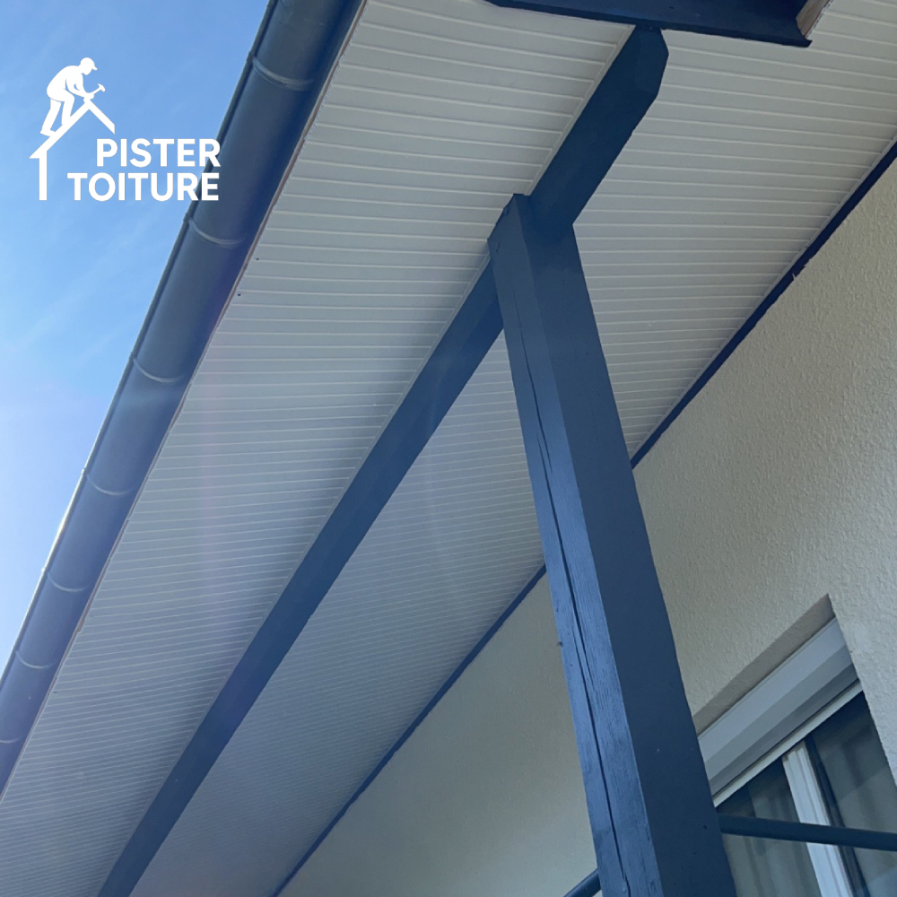 Habillage sous toiture PVC – Pister Toiture